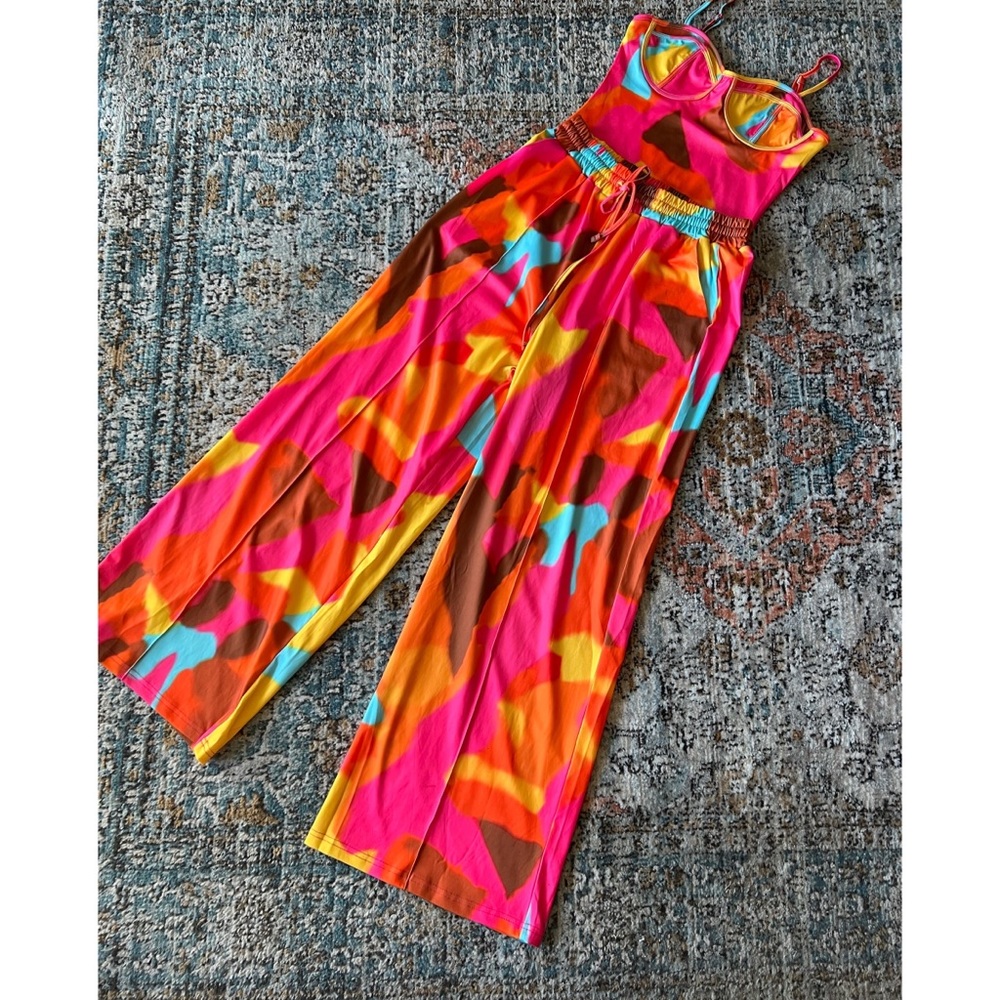 Chic Me track pants and bustier tank size Small. NWOT